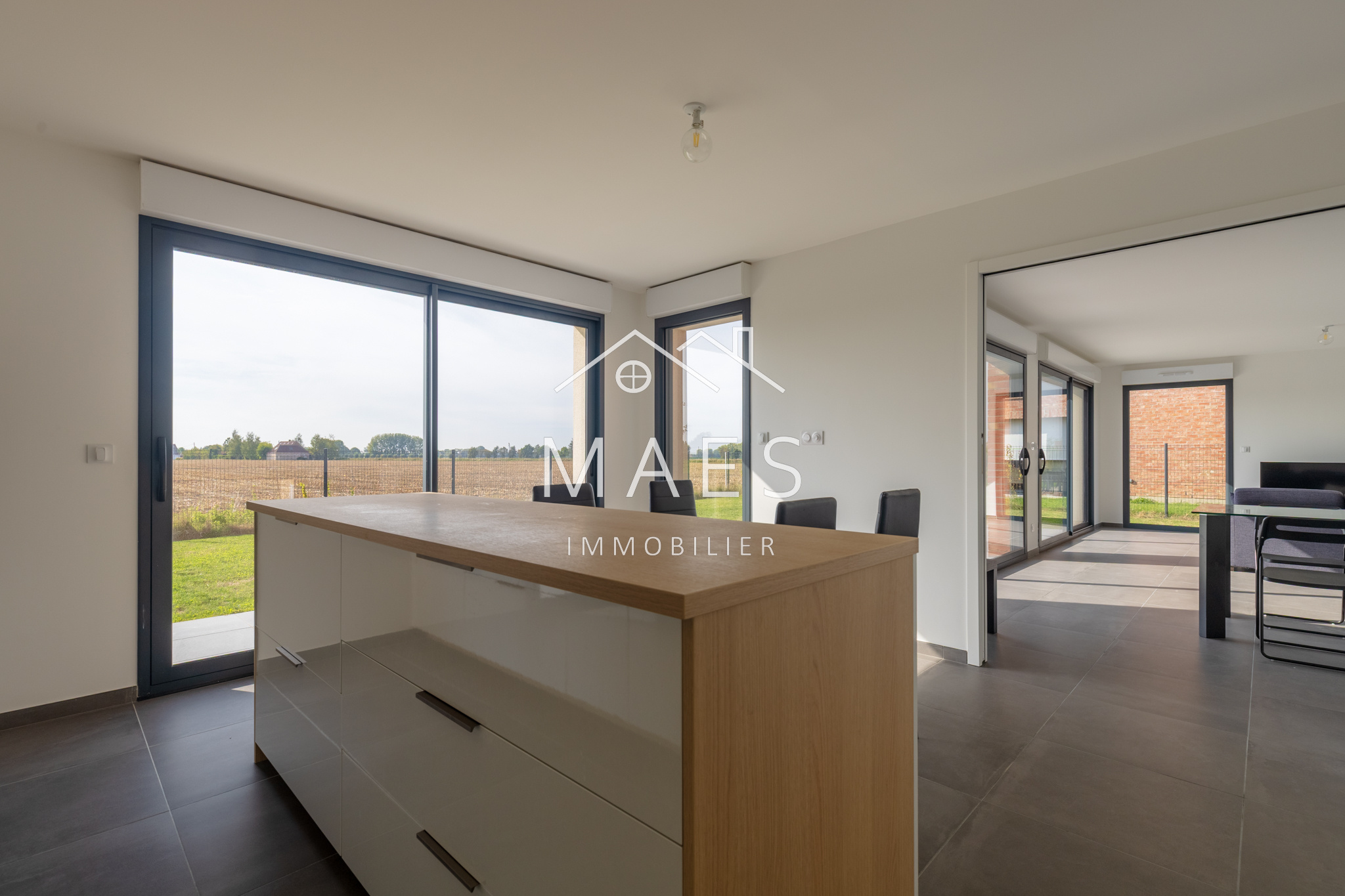 photo_89946eeedfd7686fe8672b80ee044142