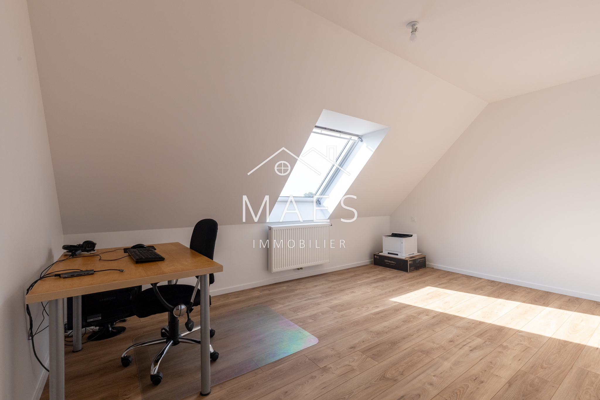 photo_9a730907776ab6efaf1eb6e74033daee